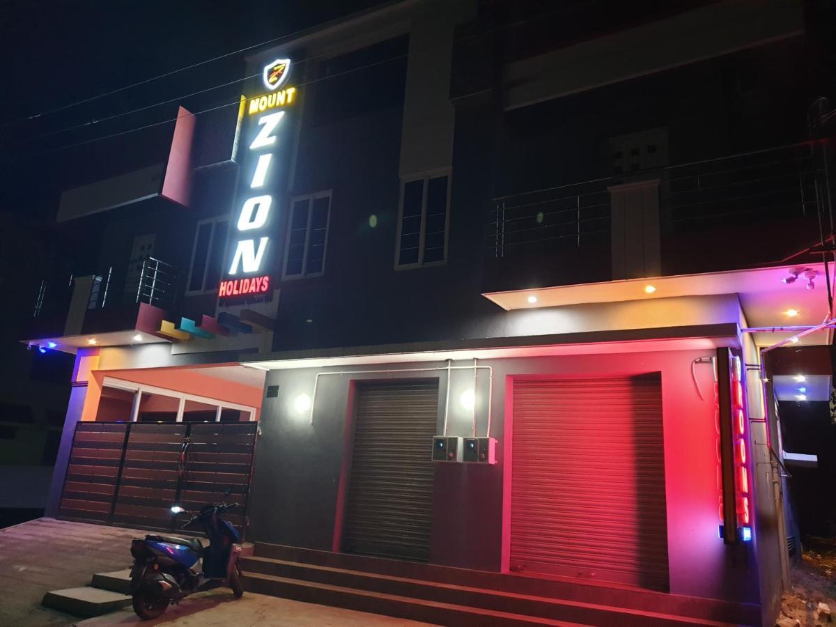 Mount Zion Holidays Hotel Kuttālam Kültér fotó