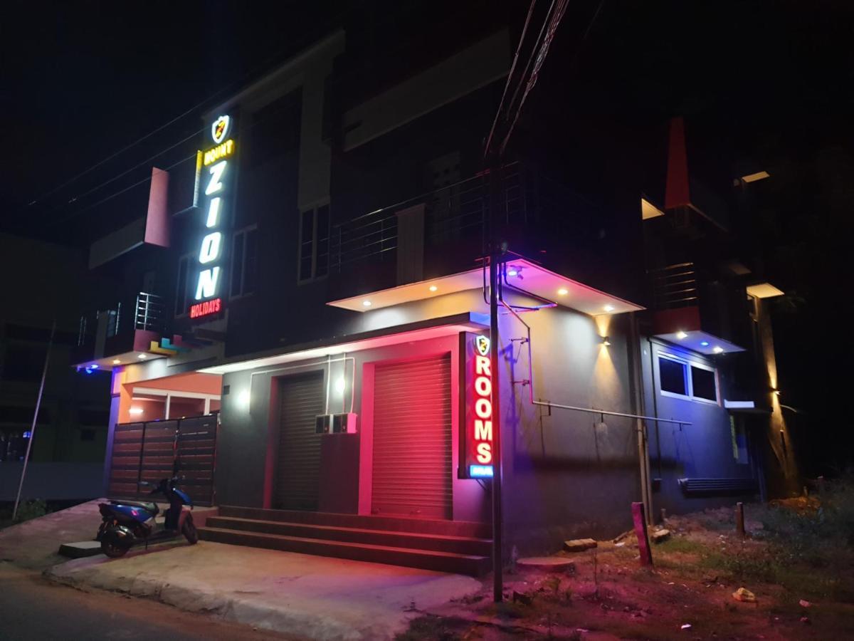 Mount Zion Holidays Hotel Kuttālam Kültér fotó