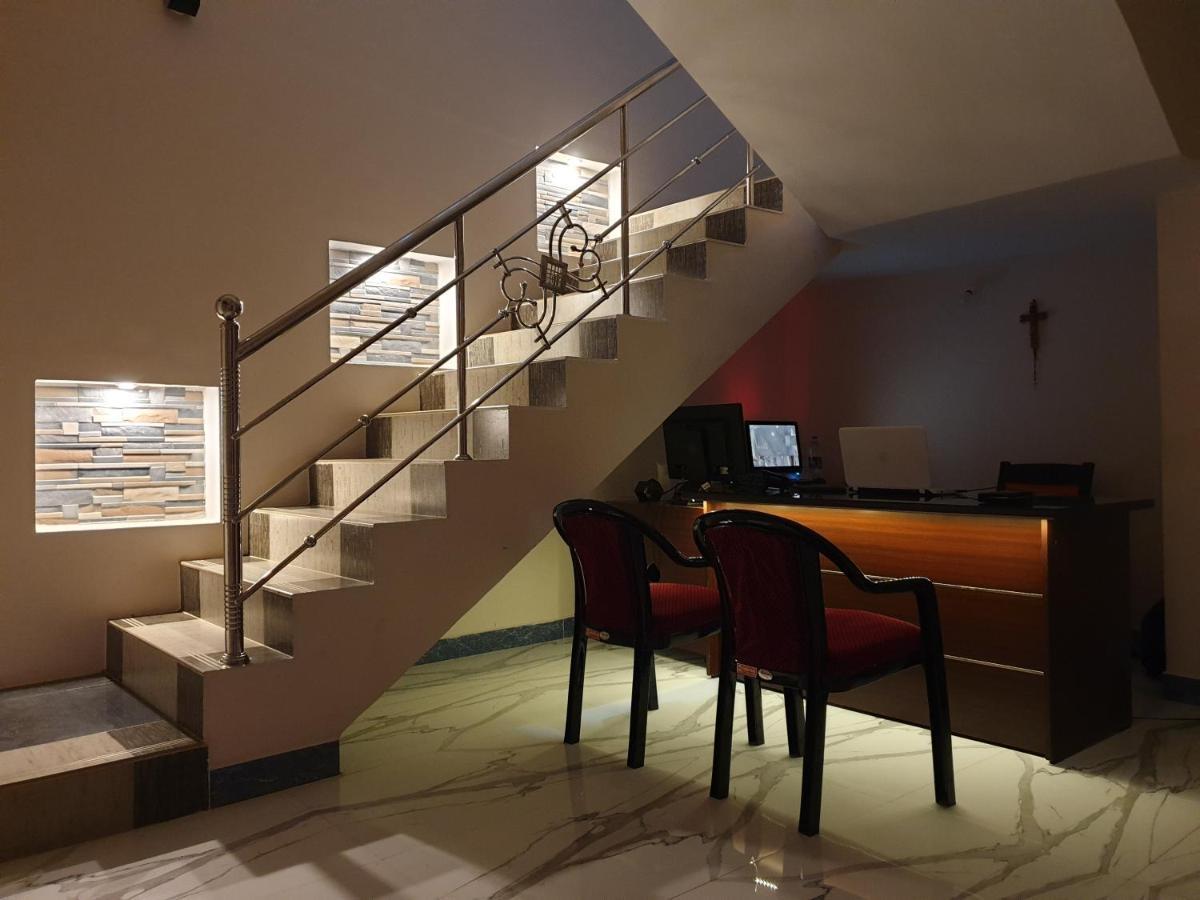 Mount Zion Holidays Hotel Kuttālam Kültér fotó