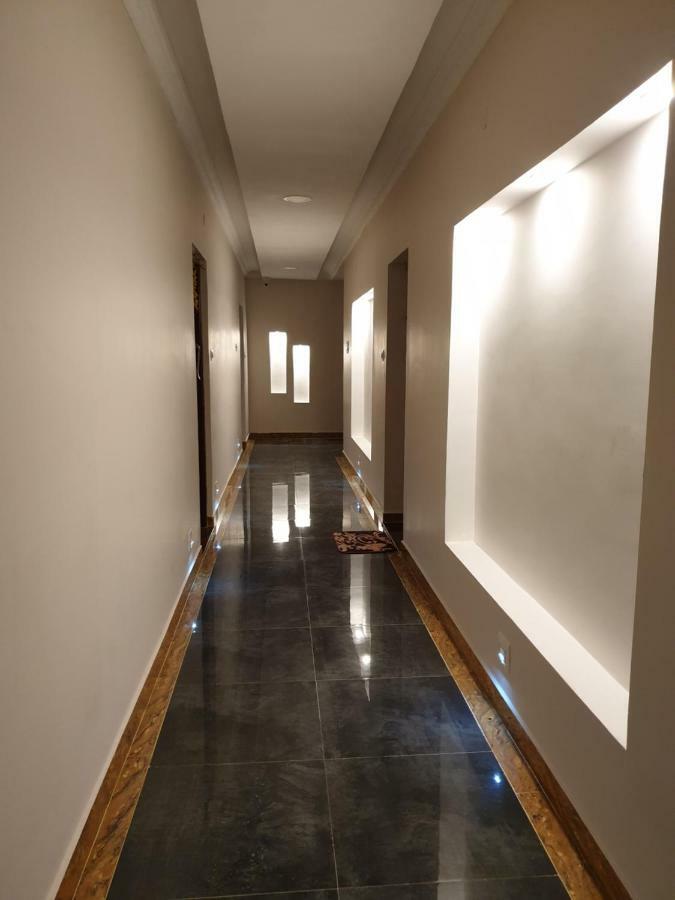 Mount Zion Holidays Hotel Kuttālam Kültér fotó