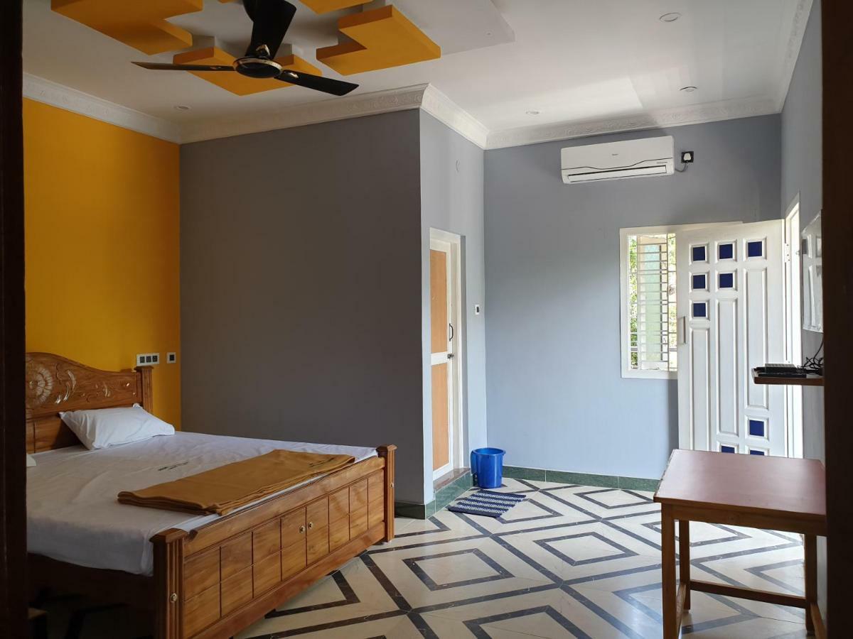 Mount Zion Holidays Hotel Kuttālam Kültér fotó